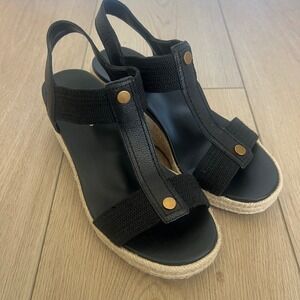 Vionic Calera NWOB Black Leather Espadrille Wedge Sandals 
Womens 7 WIDE